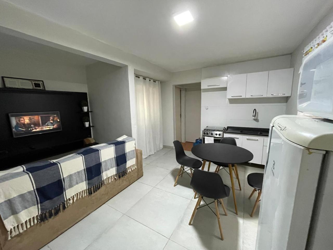 Casa Fundos Eco City 03 Simples E Confortavel Com 2 Quartos E Garagem Κουριτίμπα Εξωτερικό φωτογραφία