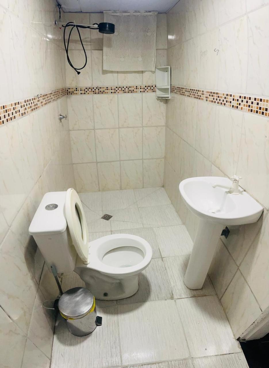 Casa Fundos Eco City 03 Simples E Confortavel Com 2 Quartos E Garagem Κουριτίμπα Εξωτερικό φωτογραφία