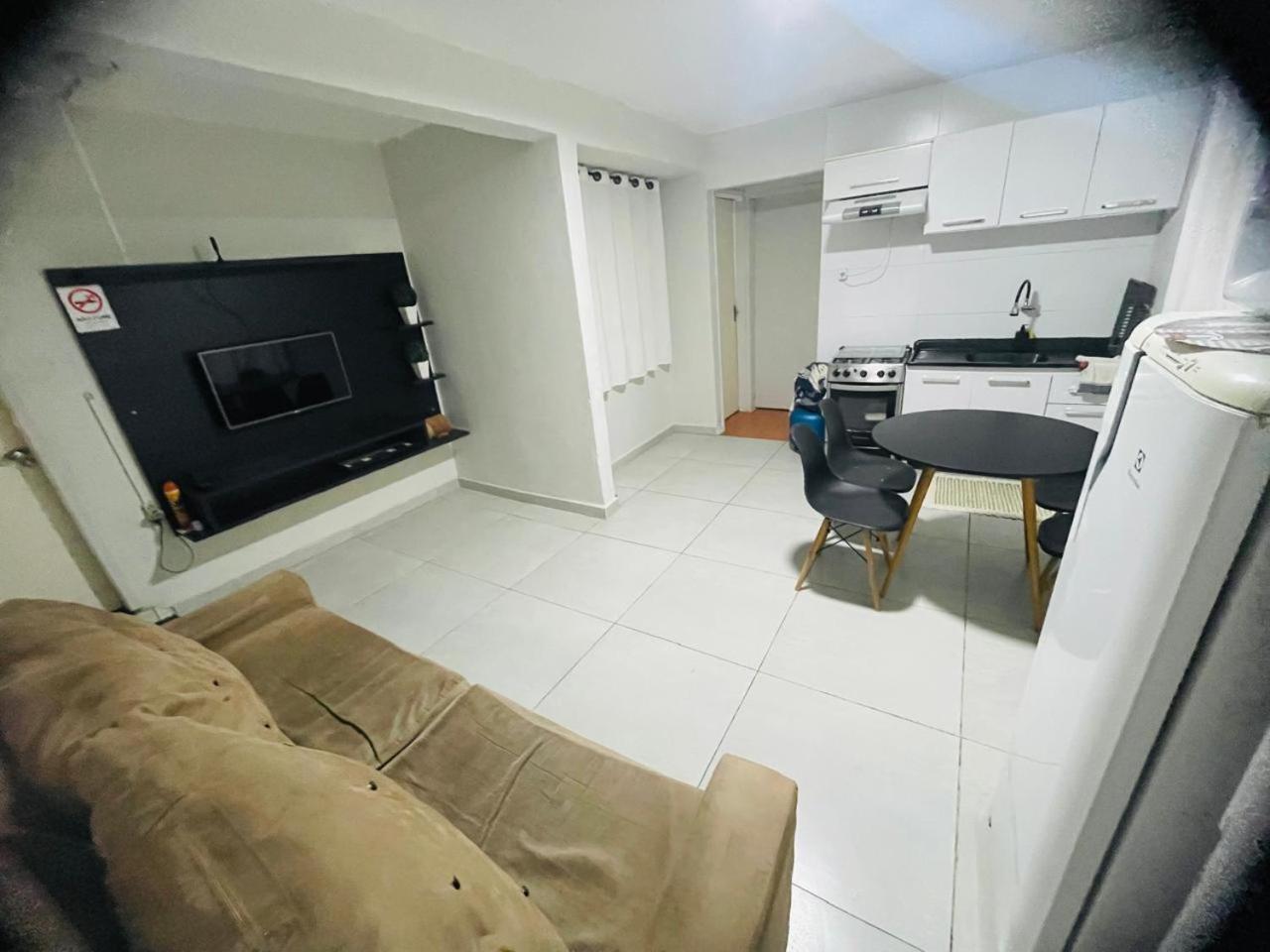 Casa Fundos Eco City 03 Simples E Confortavel Com 2 Quartos E Garagem Κουριτίμπα Εξωτερικό φωτογραφία